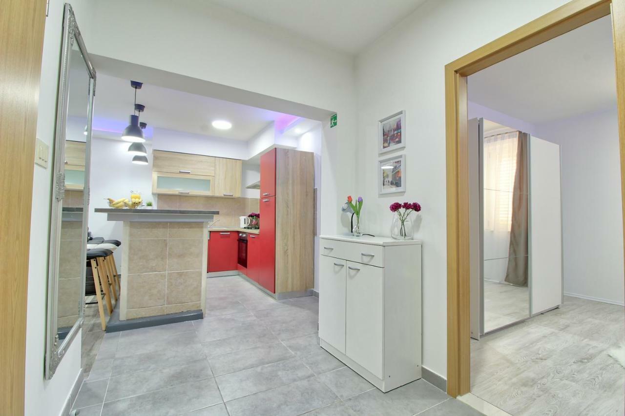 Apartment Marino Makarska Esterno foto