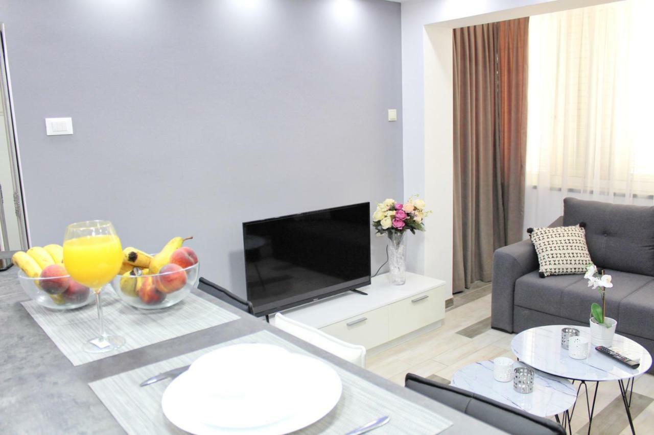 Apartment Marino Makarska Esterno foto
